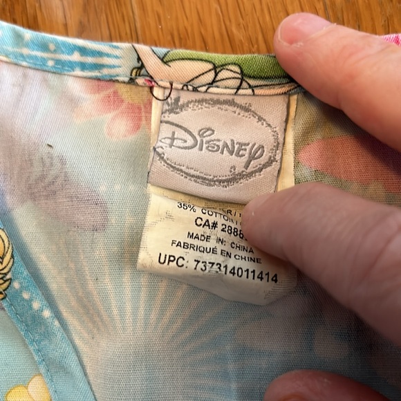 Size medium Disney tinkerbell scrub top - Picture 5 of 5
